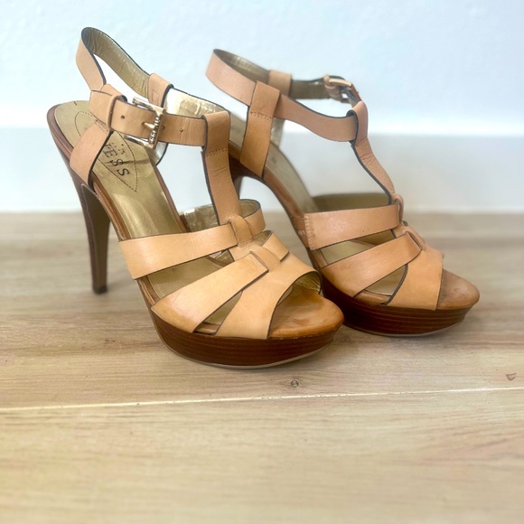 Platform Guess Heels - Picture 2 of 2